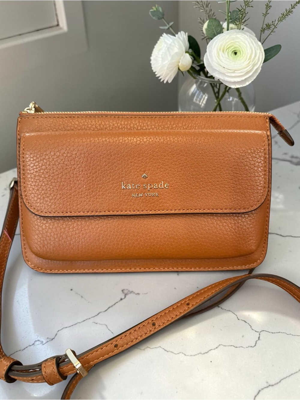 Kate Spade Leila Warm Gingerbread (cognac color)Pebbled Leather Crossbody NWT